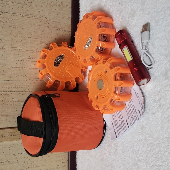 LED Flare VR, AR & Accessories 3 Pack Auto Flashing Emergency Car